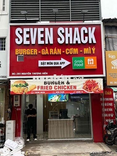 tuyển đồng đội làm berger GÀ RÁN