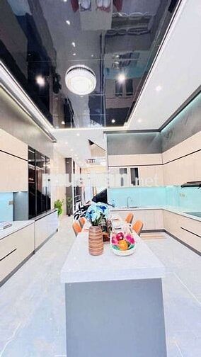 Siêu Phẩm 5m x 22m. 3 Tầng Ô Thang Máy Mặt Tiền Nhánh Thạnh Xuân 25