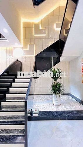 Siêu Phẩm 5m x 22m. 3 Tầng Ô Thang Máy Mặt Tiền Nhánh Thạnh Xuân 25