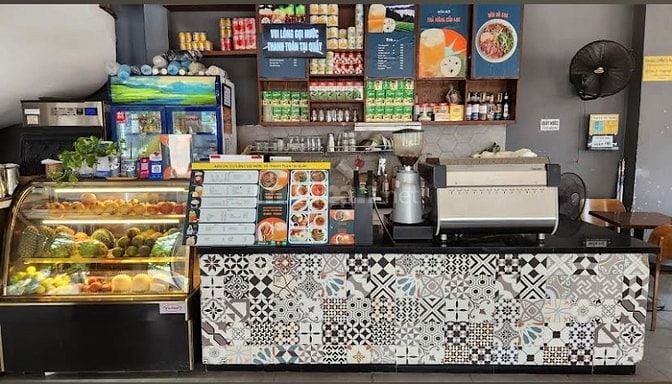 Sang nhượng quán Cafe máy lạnh căn góc 3 mặt tiền Đặng Văn Sâm-sân bay