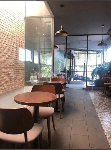 Sang nhượng quán Cafe máy lạnh căn góc 3 mặt tiền Đặng Văn Sâm-sân bay