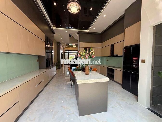 Siêu Phẩm 5m x 22m. 3 Tầng Ô Thang Máy Mặt Tiền Nhánh Thạnh Xuân 25