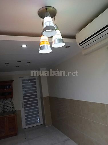 BÁN NHÀ HẺM VIP 281 LÊ VĂN SỸ 