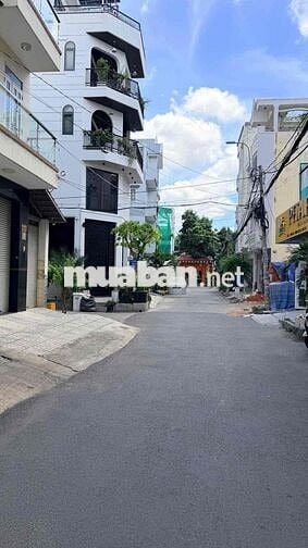 Nhà giá rẻ khu tên lửa 5.6x15m 3.5 tấm giá 20 triệu có 6 máy lạnh