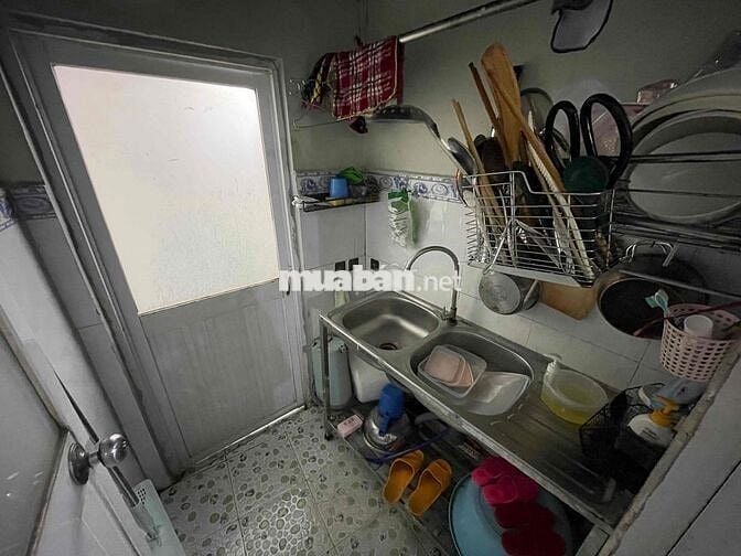 Chính chủ cho thuê nhà cấp 4 P.Bình Trị Đông hẻm xe hơi