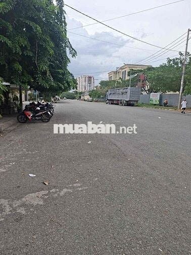 cho thuê nhà 4.5x20m, lững, 2 lầu, 5pn, đường 30m, KDC An Sương, Q12