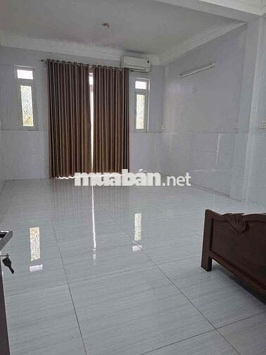 cho thuê nhà 4.5x20m, lững, 2 lầu, 5pn, đường 30m, KDC An Sương, Q12