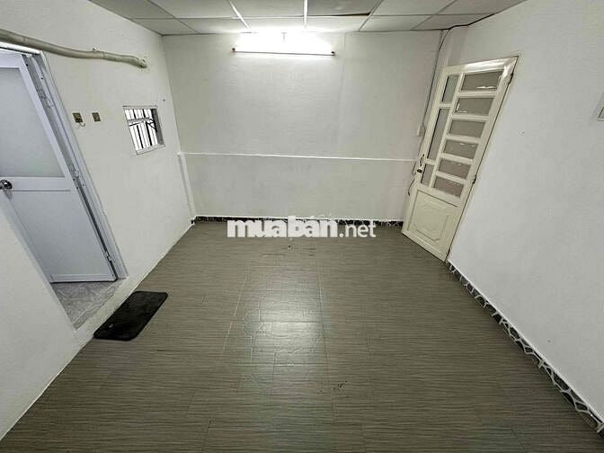 PHÒNG TRỌ GIÁ RẺ CÓ MÁY LẠNH NGAY GẦN CHỢ HẠNH THÔNG TÂY
