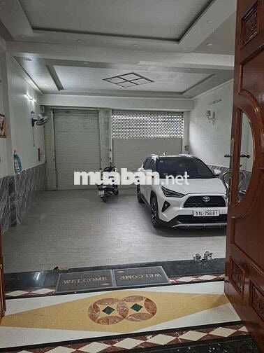 Cho thuê nhà MT Trương Thị Hoa, 8x30m, 2 lầu, TTH, Q12. Sát Metro