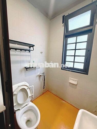 Cho thuê CHDV tách bếp, full nội thất ngay bệnh viện Bình Dân chỉ 5,4
