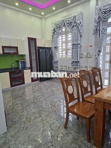 NHÀ MẶT TIỀN TRƯƠNG THỊ HOA Q12 CHO THUÊ