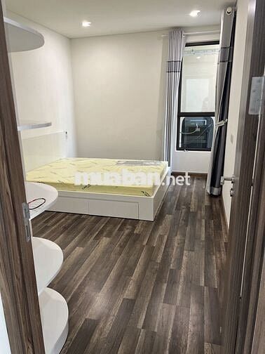 Cho thuê cao ốcB Ngô Gia Tự, Q10, 65m2, 2pn, 2wc, 10tr/th, thang máy