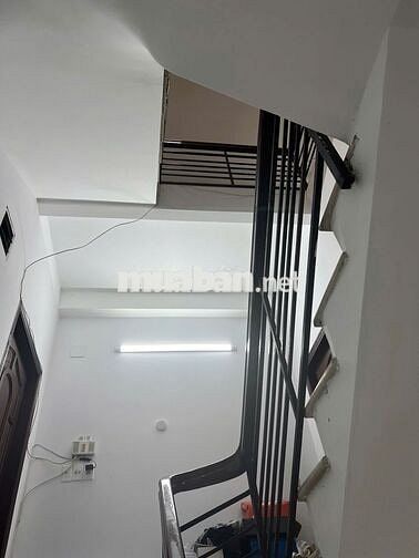 Cho thuê nhà 3 lầu 4 PN đường Bình Lợi, p13, Bình Thạnh. Giá 21tr/th