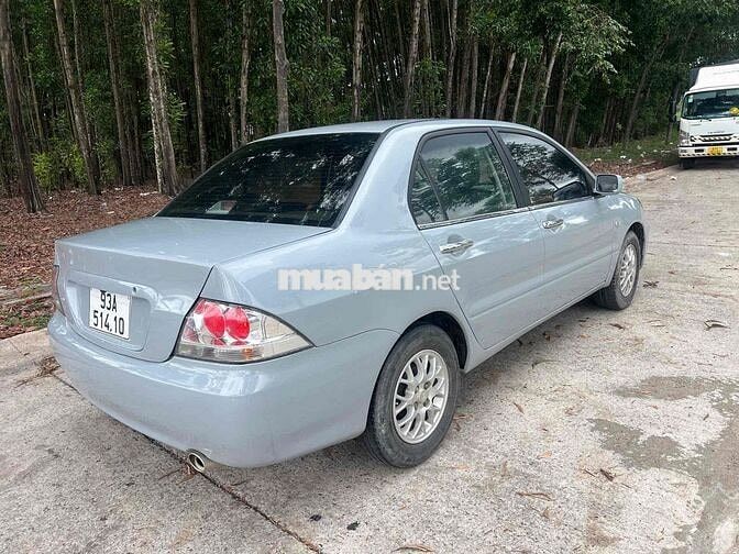 Mitsubishi Lancer Tự động