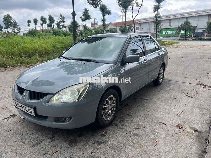 Mitsubishi Lancer Tự động