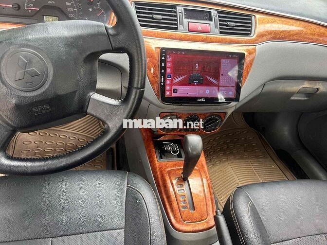 Mitsubishi Lancer Tự động