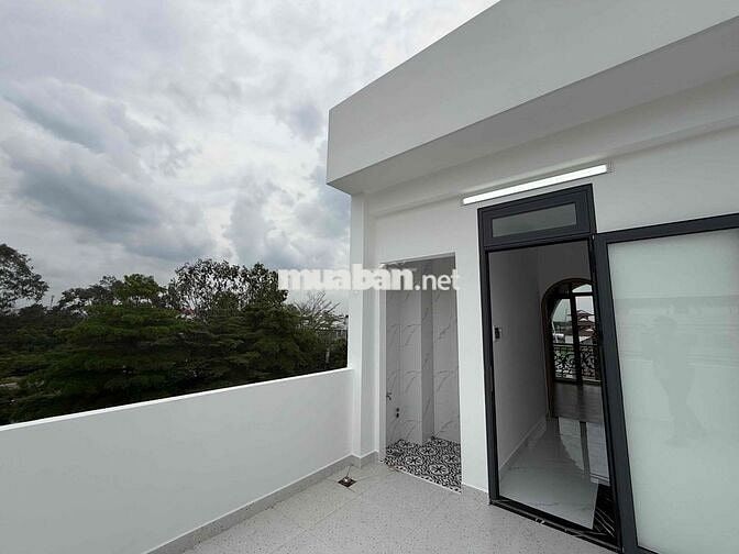 Nhà Tỉnh Lộ 10 Xây Mới 4 Tấm giá tốt