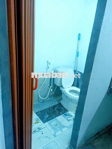 Nhà mới cho thuê có gác lửng dt : 5m x 5,5m p-Tân thới Hiệp cũ