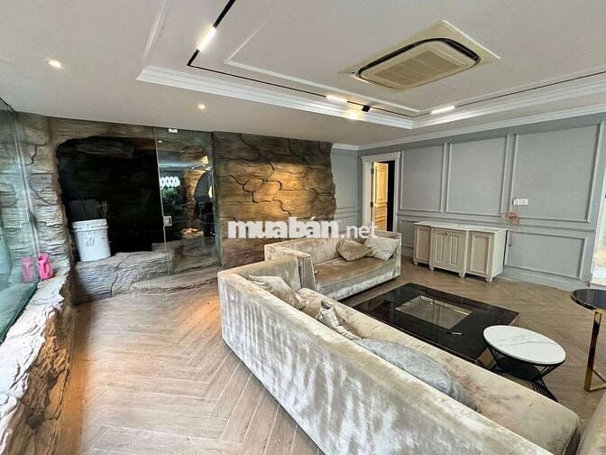 Cho thuê VILLA *** Phú Mỹ Hưng 3 mặt mặt tiền  Nam Thông Q7