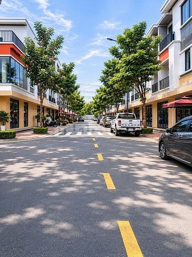 Nhà phố 3 tầng Thuận An sổ sẵn, đường thông 13m giá đầu tư 2.99 tỷ
