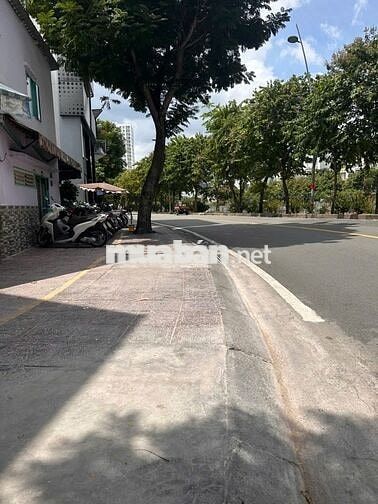 Cho Thuê Nhà Mặt Tiền Hoàng Sa, Quận 1, 5x5, 1T 2L, 3PN 2WC