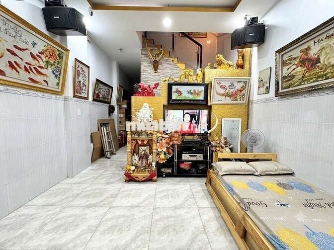 NHỈNH 5 TỶ NHÀ 4 TẦNG KIÊN CỐ NGAY AEON TÂN PHÚ 1TRỆT 2LẦU+SÂN THƯỢNG 