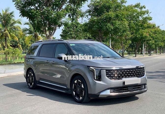 KIA CARNIVAL 2.2D SIGNATURE 7S 2025 GIA ĐÌNH LƯỚT