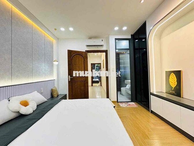 Cho thuê nhà 1/ Quang Trung full nt (4x16) lửng , 4 lầu , 4p , 6wc