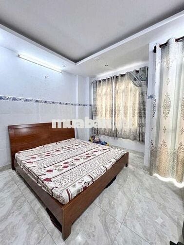 NHỈNH 5 TỶ NHÀ 4 TẦNG KIÊN CỐ NGAY AEON TÂN PHÚ 1TRỆT 2LẦU+SÂN THƯỢNG 