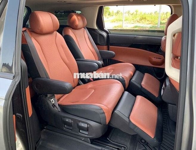 KIA CARNIVAL 2.2D SIGNATURE 7S 2025 GIA ĐÌNH LƯỚT
