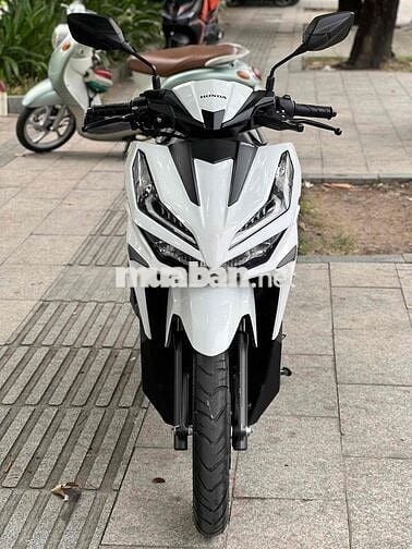 Vario 125 smarkey đời 2026 trắng odo 800km
