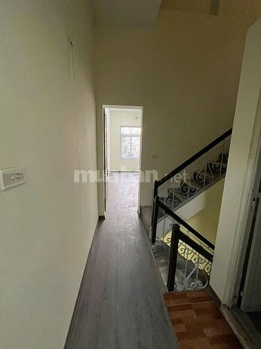Cho thuê nhà nguyên căn ngõ 4 Phương Mai, Đống Đa, Hà Nội