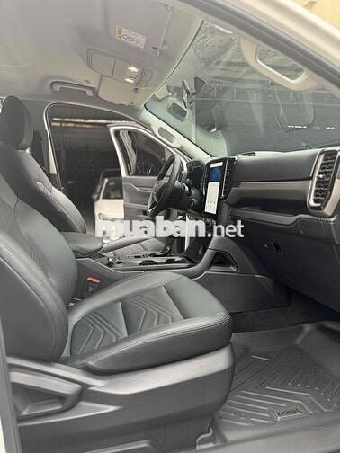 Ford Everest STĐ 1 cầu 2024 Trắng 24k km