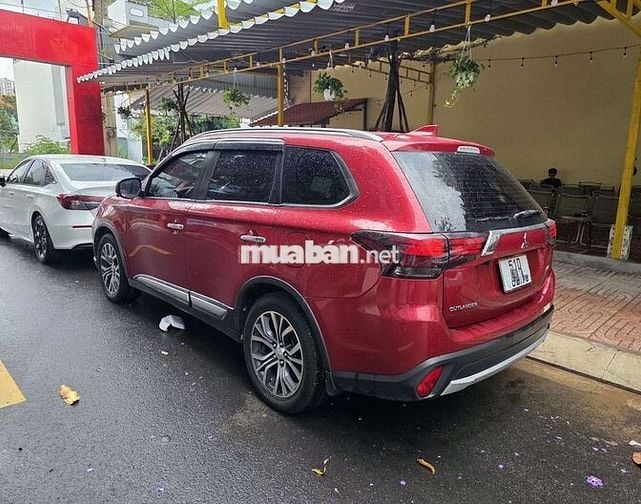 Mitsubishi Outlander 2.0 CVT 2019 Đỏ