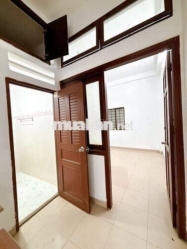 CHO THUÊ NHÀ MẶT TIỀN ĐƯỜNG ĐƯỜNG LÊ ĐÌNH THÁM 4.  18 M đúc 3,5 tấm 