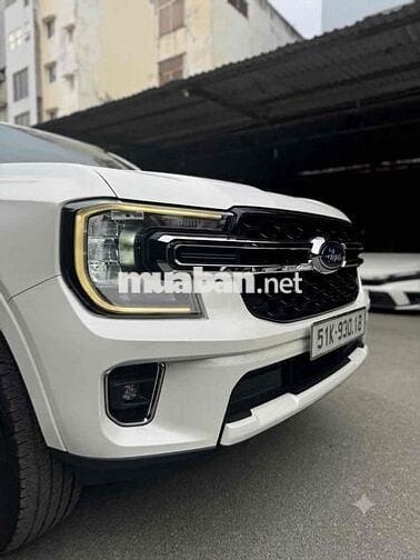 Ford Everest STĐ 1 cầu 2024 Trắng 24k km