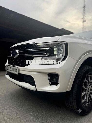 Ford Everest STĐ 1 cầu 2024 Trắng 24k km