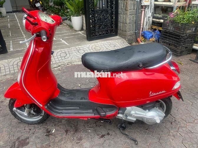 Piaggio Vespa Đỏ 150 mới tinh