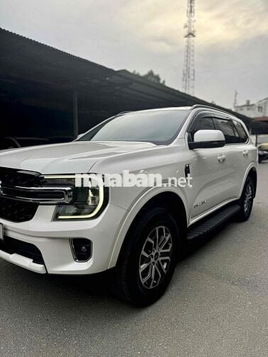 Ford Everest STĐ 1 cầu 2024 Trắng 24k km