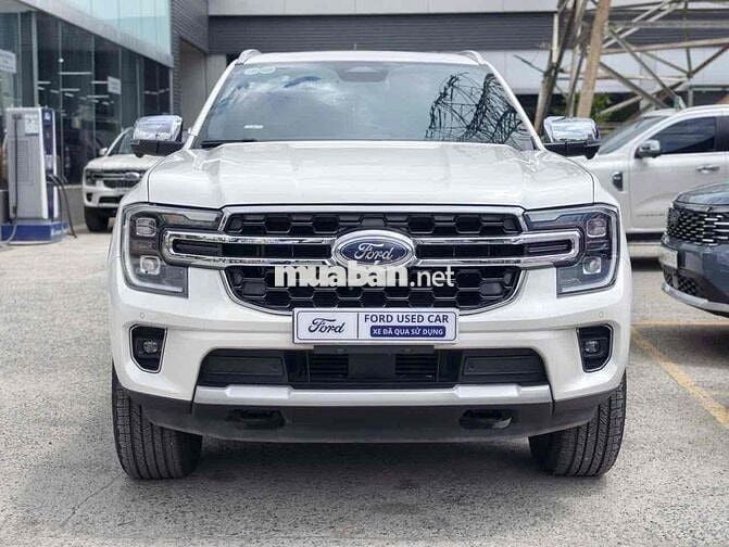 Ford Everest Titanium 4x4 2025 xuất hoá đơn