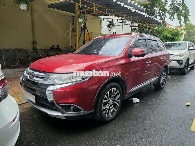 Mitsubishi Outlander 2.0 CVT 2019 Đỏ