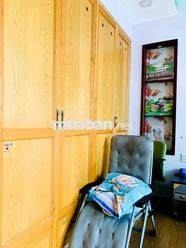 Nhà nguyên căn 3 tầng full nội thất gần Bệnh viện Thủ Đức, Linh Trung