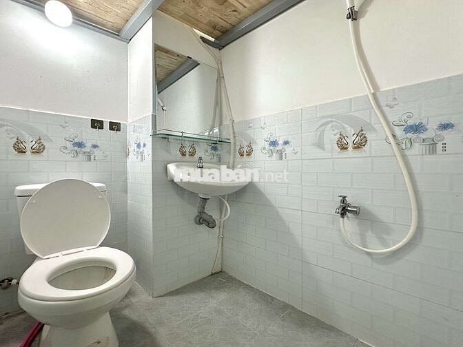 Duplex full nội thất, máy lạnh, tách bếp,...