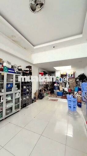 Bán nhà mặt tiền đường Tân Xuân - Ngay trung tâm chợ Tân Bình