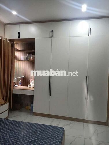 CĂN GÓC Toà B3, DT 77,4M2  2PN Full Nội thất, cách biển 700m2