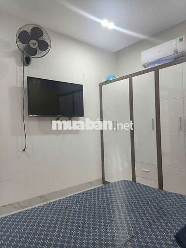 CĂN GÓC Toà B3, DT 77,4M2  2PN Full Nội thất, cách biển 700m2