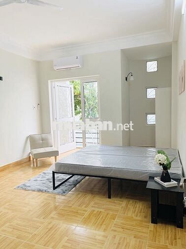 Cho thuê phòng ban công full nội thất
