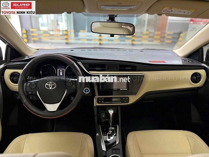 TOYOTA ALTIS 1.8E 2020 ODO 9000km -SIÊU CỌP