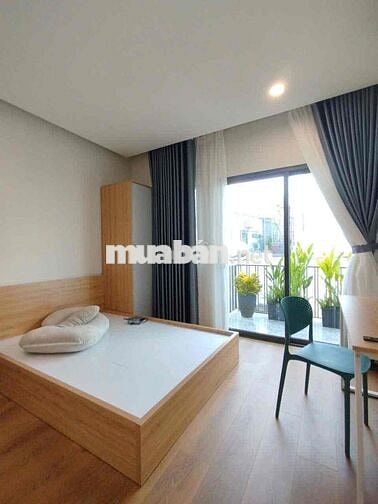 Căn Hộ Ban Công Full Nội Thất Trung Tâm Quận 10 Gần Đại Học Bách Khoa