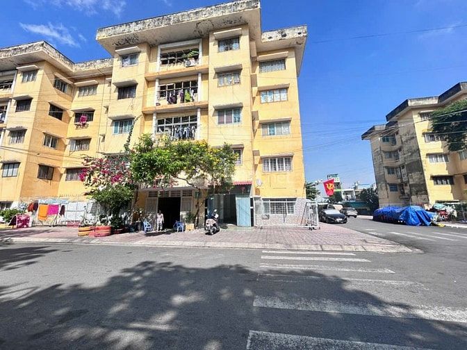 Shophouse  - CC Bùi Minh Trực P6 Q8 - 45,5m2 SHR  Căn góc 2 mặt tiền